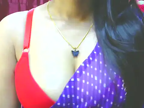 Snapshot of ishmita99 chatting on 02-22-25, 09:56 ishmita99 online show from 02-22-25, 09:56