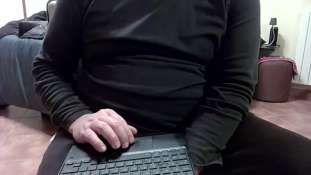 MultiOrgasmicLover online show from 12-19-25, 10:17