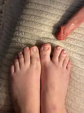 Leanaa Jolly online show from 02-24-26, 07:23