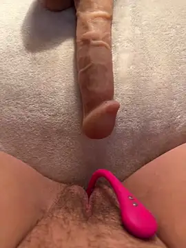 Leanaa Jolly online show from 03-04-26, 05:52