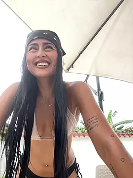 Snapshot of Alexandra_duque chatting on 02-16-25, 08:22 Alexandra duque online show from 02-16-25, 08:22