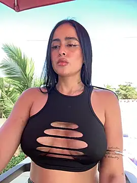 Snapshot of Alexandra_duque chatting on 09-27-25, 08:36 Alexandra duque online show from 09-27-25, 08:36