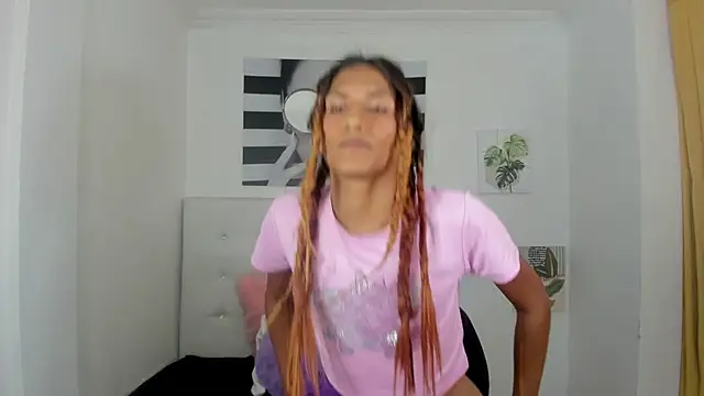 Brisahott online show from 12-18-25, 07:42