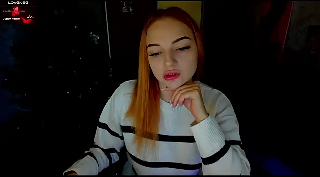 Snapshot of Stella__Cox chatting on 12-22-24, 06:39 Stella  Cox online show from 12-22-24, 06:39