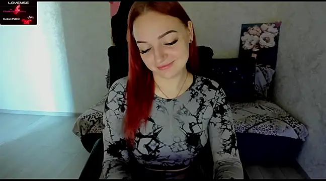 Snapshot of Stella__Cox chatting on 03-09-25, 06:39 Stella  Cox online show from 03-09-25, 06:39