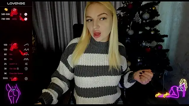 Snapshot of Stella__Cox chatting on 12-04-25, 09:07 Stella Cox online show from 12-04-25, 09:07