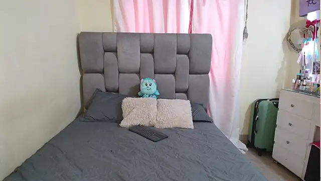 emilyaboott online show from 02-07-25, 09:58