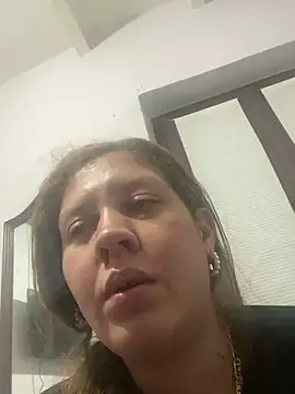 Snapshot of andreinitahg chatting on 01-07-25, 07:28 andreinitahg online show from 01-07-25, 07:28