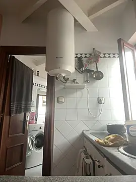 Snapshot of andreinitahg chatting on 03-20-25, 09:15 andreinitahg online show from 03-20-25, 09:15