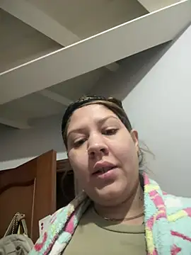 Snapshot of andreinitahg chatting on 03-22-25, 08:08 andreinitahg online show from 03-22-25, 08:08