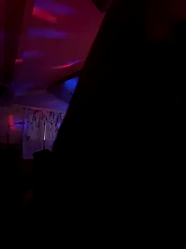 Snapshot of andreinitahg chatting on 11-27-25, 09:17 andreinitahg online show from 11-27-25, 09:17