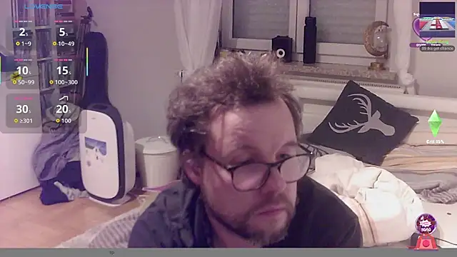 Snapshot of larsgessner30 chatting on 06-15-26, 10:23 larsgessner30 online show from 06-15-26, 10:23
