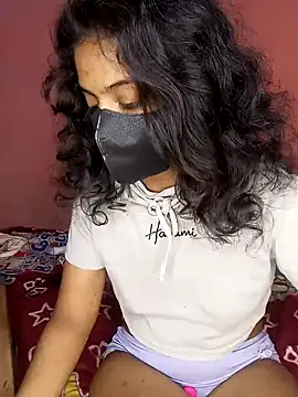 Snapshot of nadeeshakodituwakku chatting on 02-05-25, 10:19 nadeeshakodituwakku online show from 02-05-25, 10:19