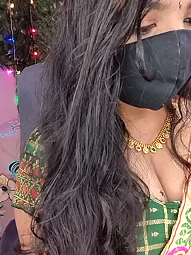 Snapshot of Tanvi-patil chatting on 09-25-25, 07:23 Tanvi-patil online show from 09-25-25, 07:23