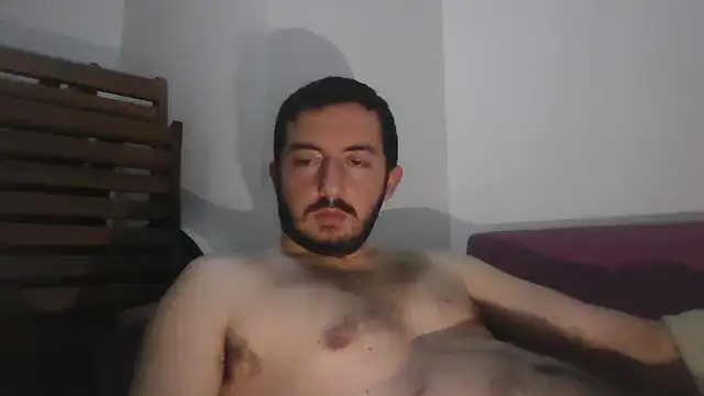 Snapshot of laynufff chatting on 12-14-24, 03:25 laynufff online show from 12-14-24, 03:25