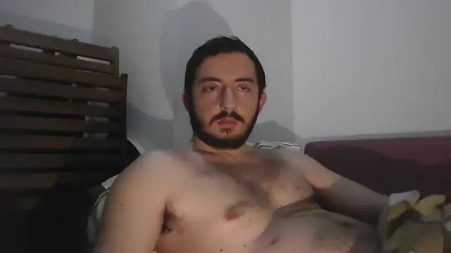 Snapshot of laynufff chatting on 12-20-24, 03:31 laynufff online show from 12-20-24, 03:31