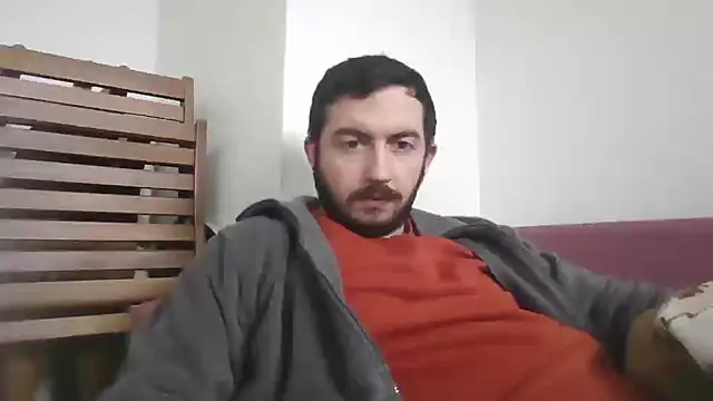 Snapshot of laynufff chatting on 12-21-24, 11:44 laynufff online show from 12-21-24, 11:44