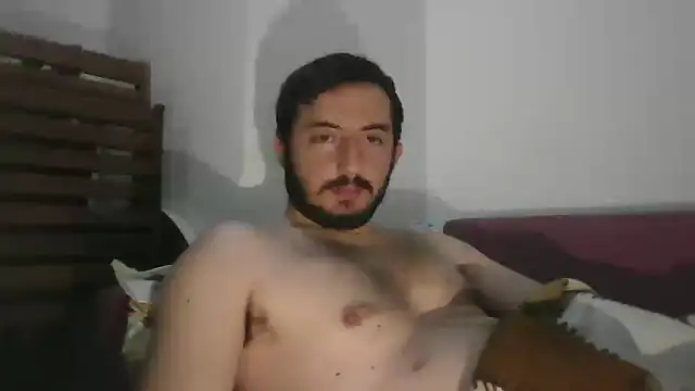 Snapshot of laynufff chatting on 12-23-24, 03:44 laynufff online show from 12-23-24, 03:44