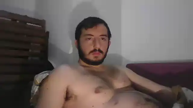 Snapshot of laynufff chatting on 12-25-24, 03:38 laynufff online show from 12-25-24, 03:38