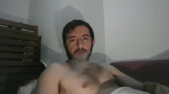 Snapshot of laynufff chatting on 12-31-24, 03:31 laynufff online show from 12-31-24, 03:31