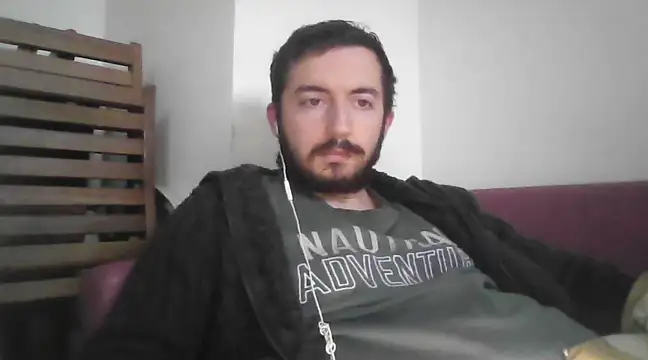 Snapshot of laynufff chatting on 01-04-25, 02:04 laynufff online show from 01-04-25, 02:04