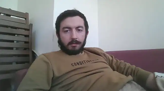 Snapshot of laynufff chatting on 01-18-25, 02:23 laynufff online show from 01-18-25, 02:23