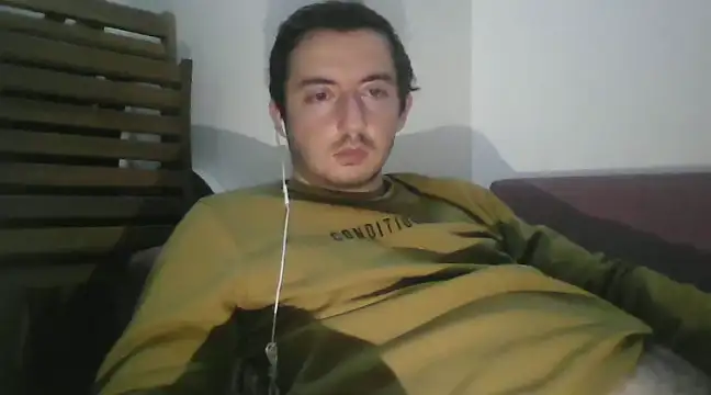 Snapshot of laynufff chatting on 01-24-25, 06:46 laynufff online show from 01-24-25, 06:46