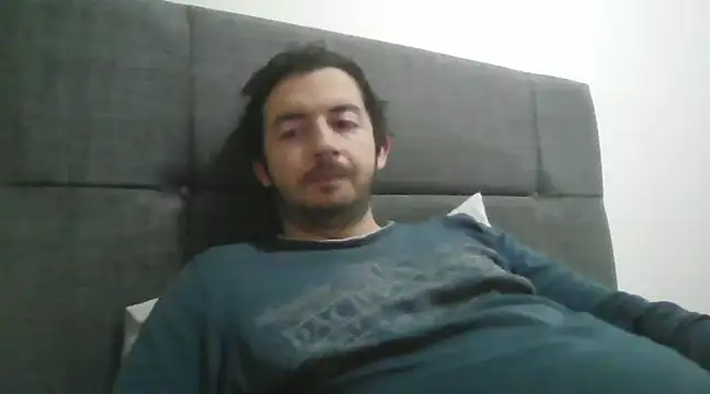 Snapshot of laynufff chatting on 02-02-25, 05:42 laynufff online show from 02-02-25, 05:42