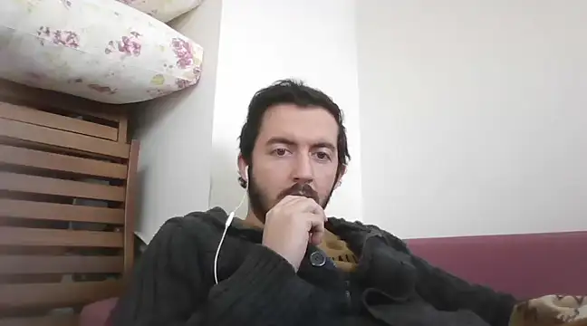 Snapshot of laynufff chatting on 02-20-25, 10:27 laynufff online show from 02-20-25, 10:27