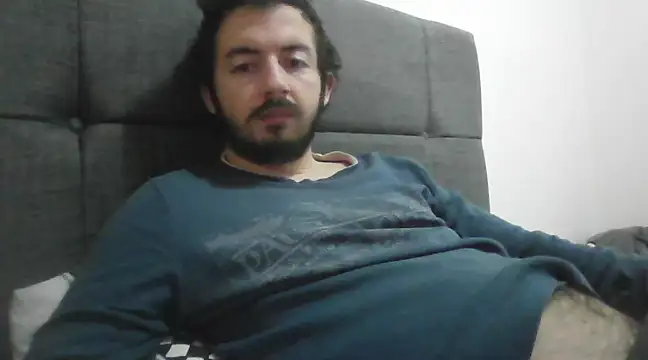 Snapshot of laynufff chatting on 03-02-25, 06:48 laynufff online show from 03-02-25, 06:48