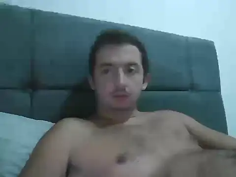 Snapshot of laynufff chatting on 09-15-25, 07:58 laynufff online show from 09-15-25, 07:58