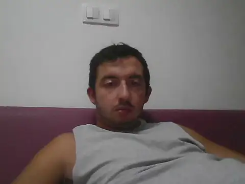 Snapshot of laynufff chatting on 09-17-25, 05:47 laynufff online show from 09-17-25, 05:47