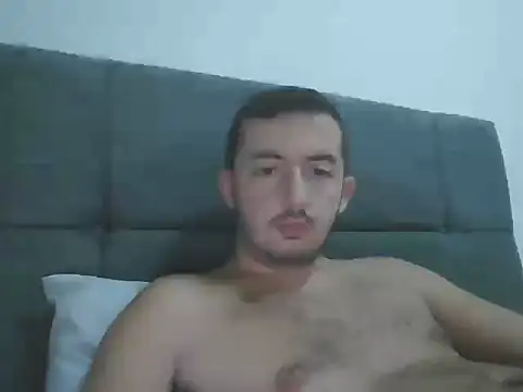 Snapshot of laynufff chatting on 09-30-25, 05:40 laynufff online show from 09-30-25, 05:40