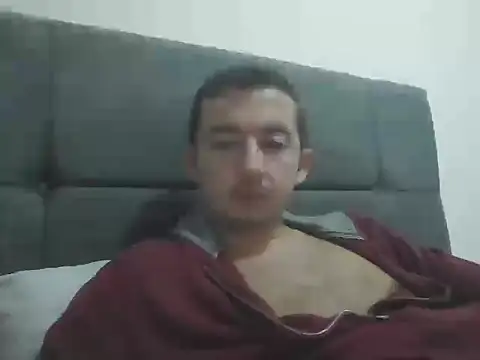 Snapshot of laynufff chatting on 10-14-25, 05:25 laynufff online show from 10-14-25, 05:25