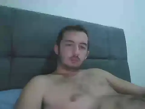 Snapshot of laynufff chatting on 10-21-25, 05:24 laynufff online show from 10-21-25, 05:24