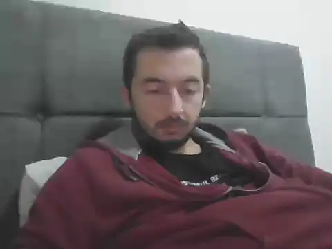 Snapshot of laynufff chatting on 11-01-25, 05:37 laynufff online show from 11-01-25, 05:37