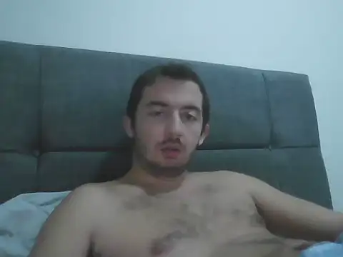 Snapshot of laynufff chatting on 11-14-25, 05:00 laynufff online show from 11-14-25, 05:00