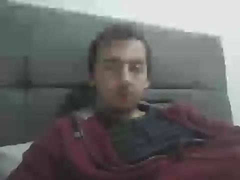 Snapshot of laynufff chatting on 11-21-25, 08:40 laynufff online show from 11-21-25, 08:40