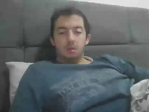 Snapshot of laynufff chatting on 11-23-25, 05:40 laynufff online show from 11-23-25, 05:40