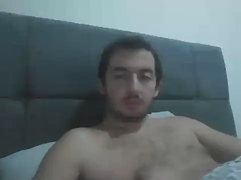 Snapshot of laynufff chatting on 11-25-25, 05:02 laynufff online show from 11-25-25, 05:02