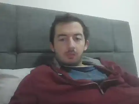 Snapshot of laynufff chatting on 11-26-25, 07:42 laynufff online show from 11-26-25, 07:42