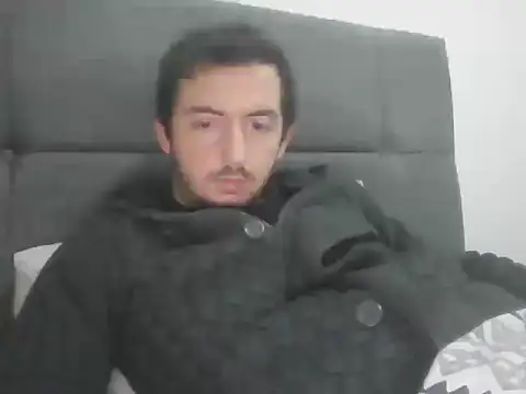 Snapshot of laynufff chatting on 11-29-25, 06:00 laynufff online show from 11-29-25, 06:00