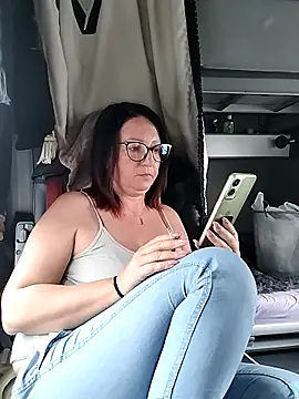 cuplubijoanna online show from 11-07-25, 09:42