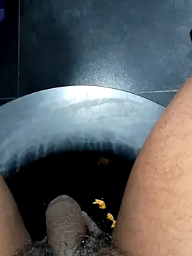 Snapshot of SexyMama_boy chatting on 03-03-25, 05:18 SexyMama boy online show from 03-03-25, 05:18