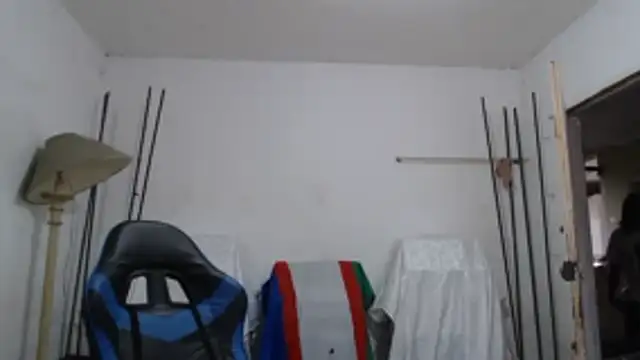 Snapshot of yohatinelly07 chatting on 11-12-25, 09:36 yohatinelly07 online show from 11-12-25, 09:36