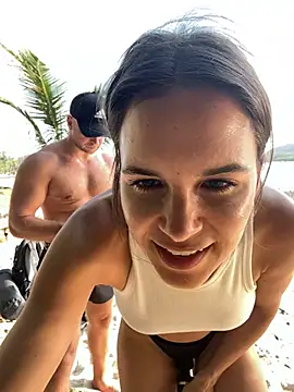 Snapshot of JuicyFruits93 chatting on 02-06-25, 10:15 JuicyFruits93 online show from 02-06-25, 10:15