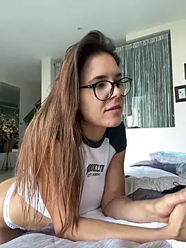 Snapshot of JuicyFruits93 chatting on 03-02-25, 07:21 JuicyFruits93 online show from 03-02-25, 07:21