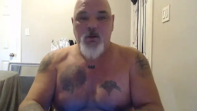 Snapshot of Newfiesausage1972 chatting on 01-19-25, 05:07 Newfiesausage1972 online show from 01-19-25, 05:07