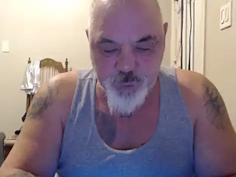 Snapshot of Newfiesausage1972 chatting on 01-30-25, 06:21 Newfiesausage1972 online show from 01-30-25, 06:21