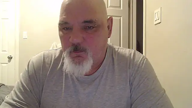 Snapshot of Newfiesausage1972 chatting on 02-11-25, 11:10 Newfiesausage1972 online show from 02-11-25, 11:10